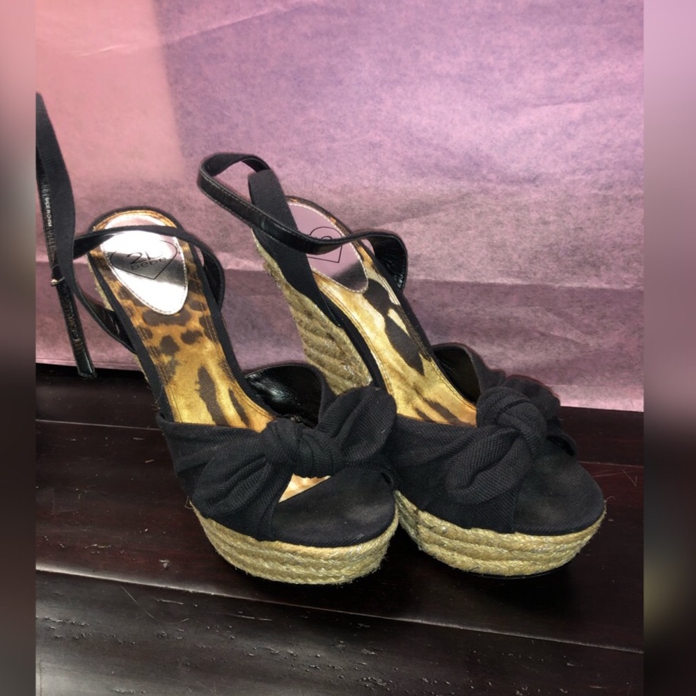 2b BEBE black wedges